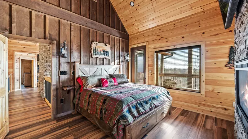 Property image, Interior, of Holy Smokes Pool Lodge