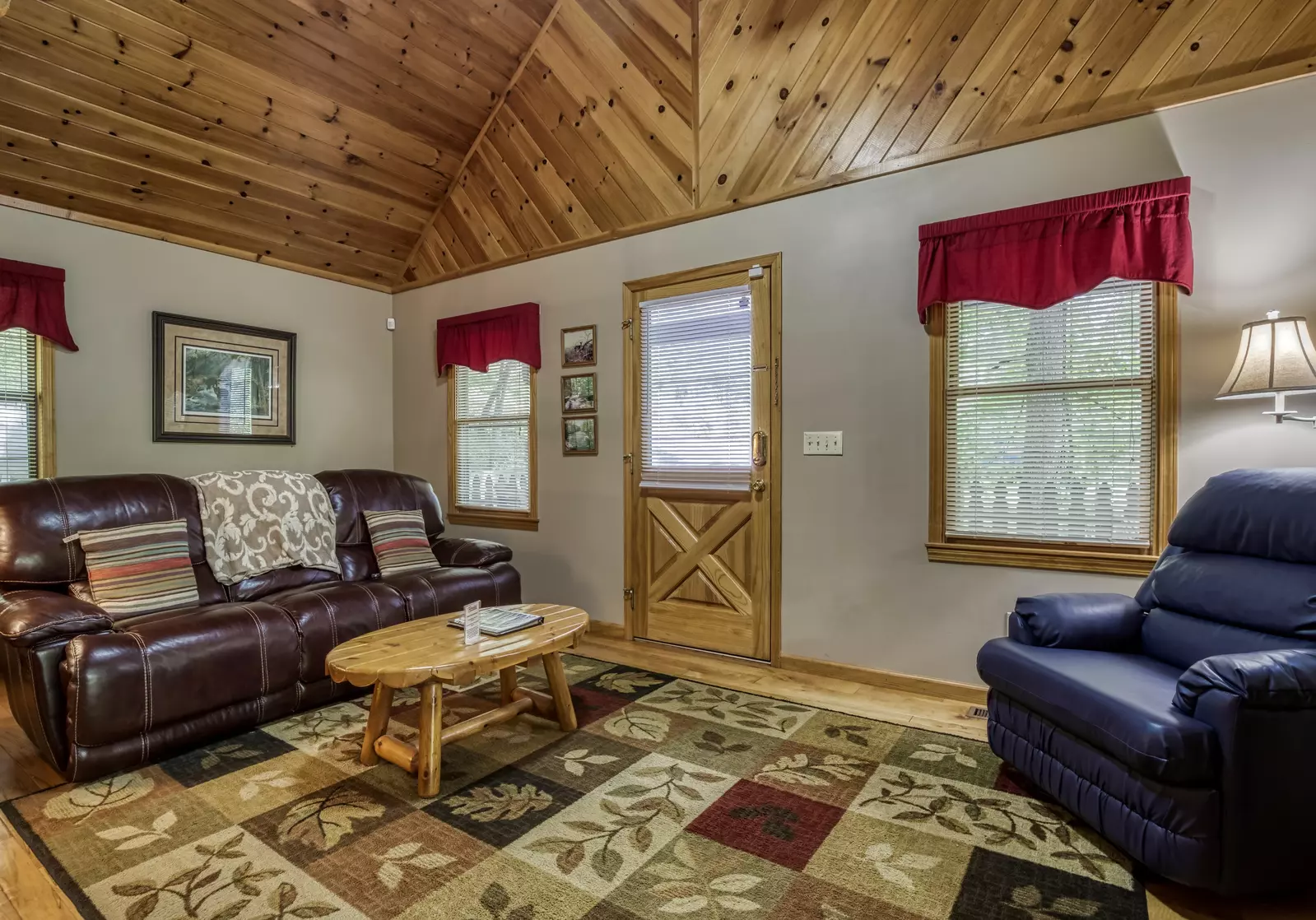 Allen Hideaway living room