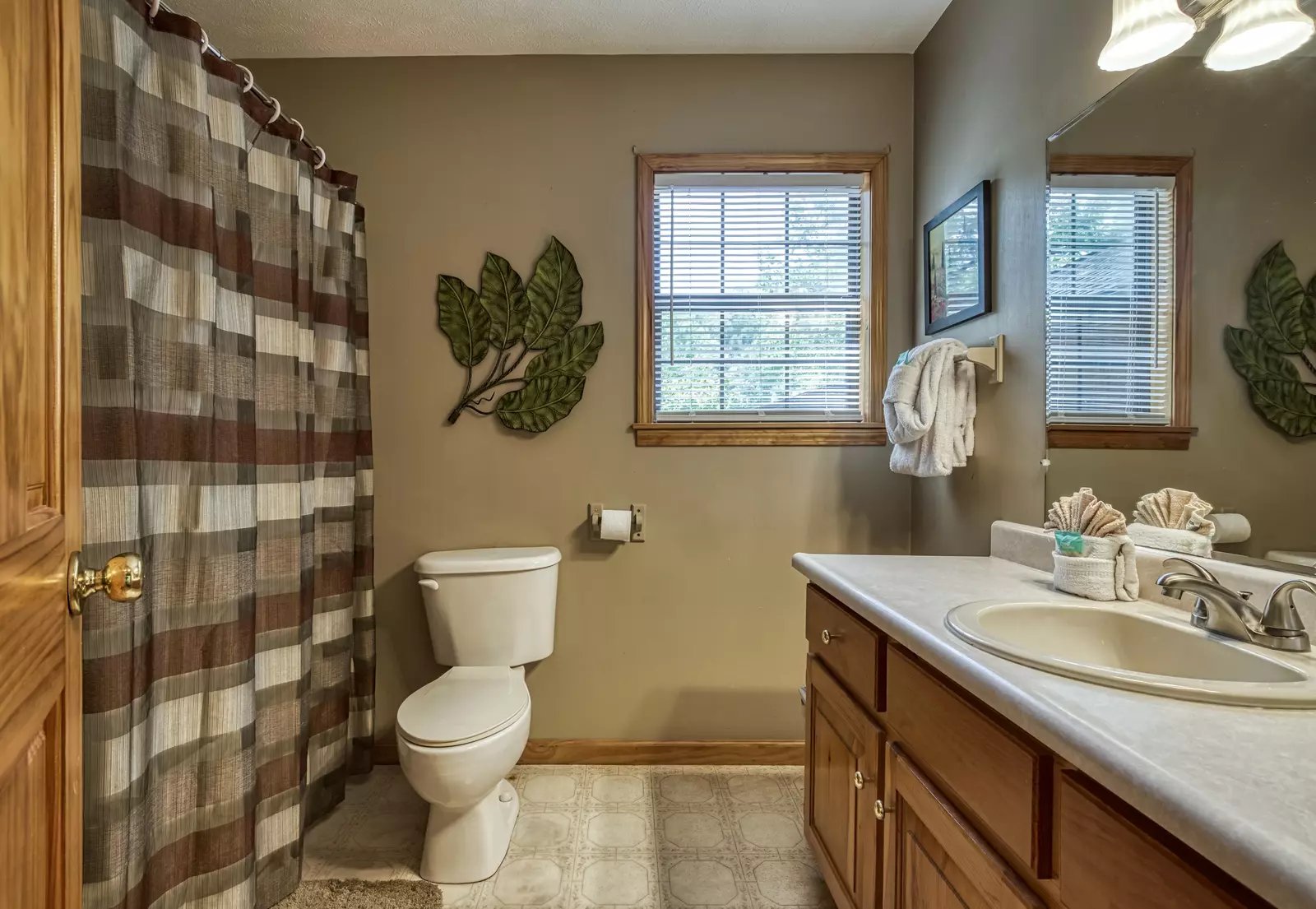 Allen Hideaway bathroom