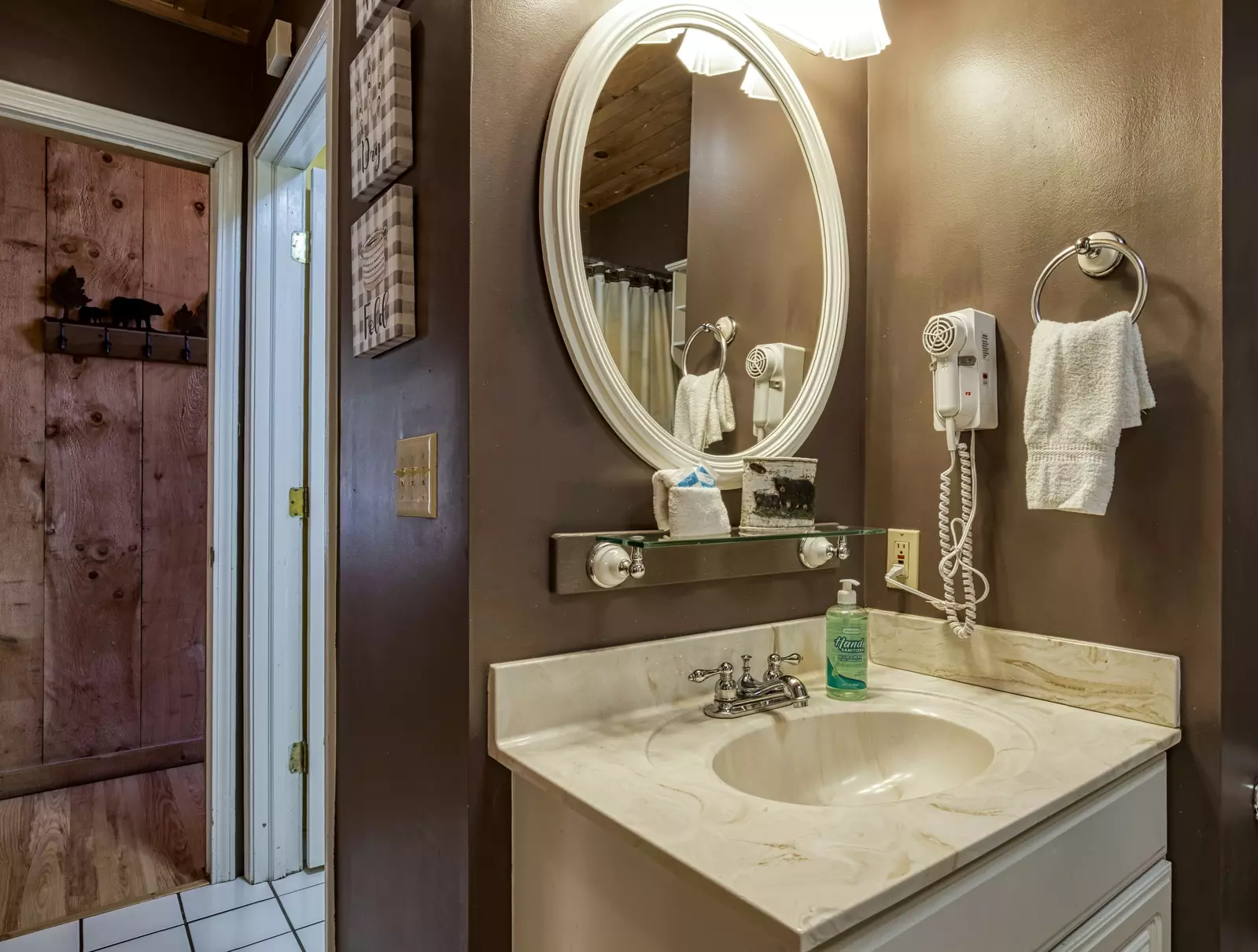 Autumn Colors main level bathroom with single vanity