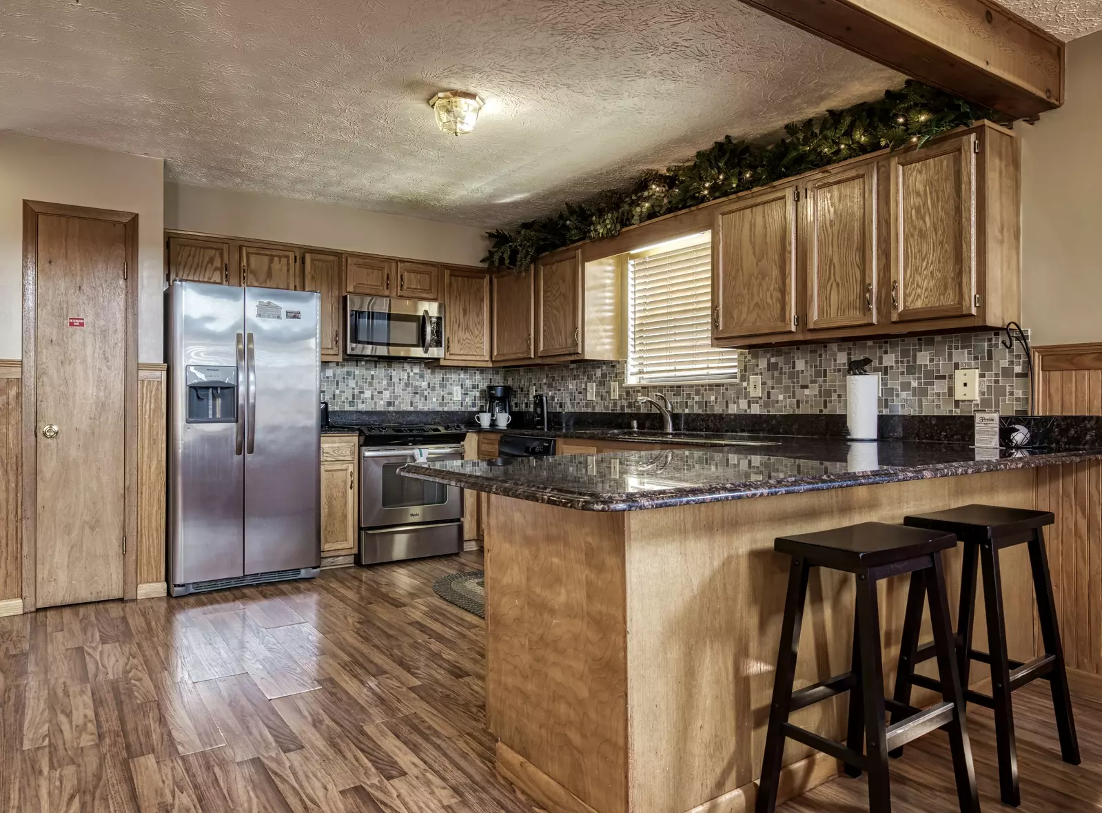 Builtmore Hideaway fully furnished kitchen
