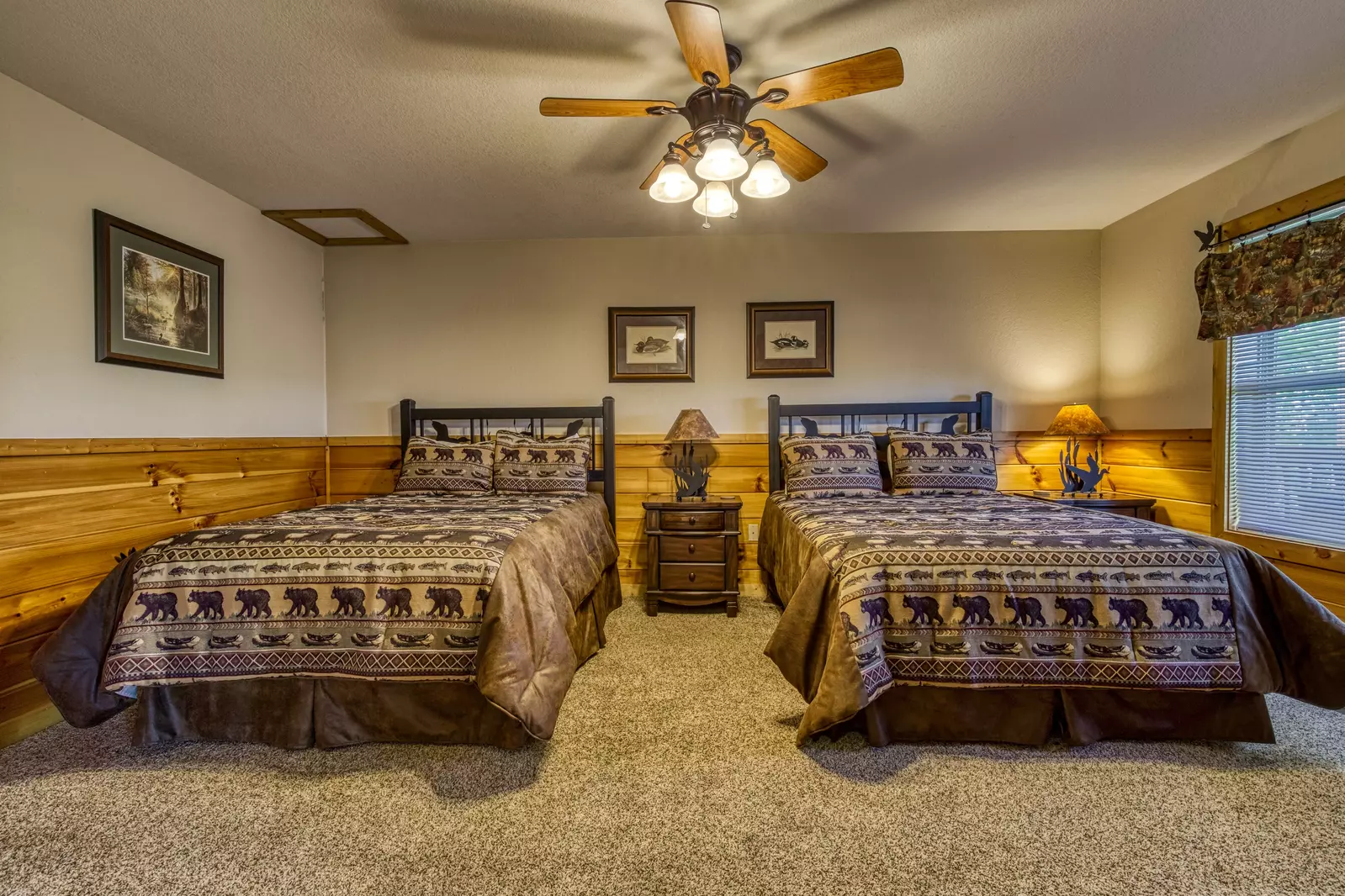 Getaway Mountain Lodge lower level bedroom two with 2 queen size beds
