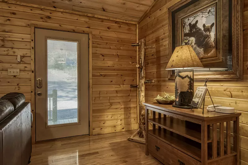Honeymoon Hideaway entryway