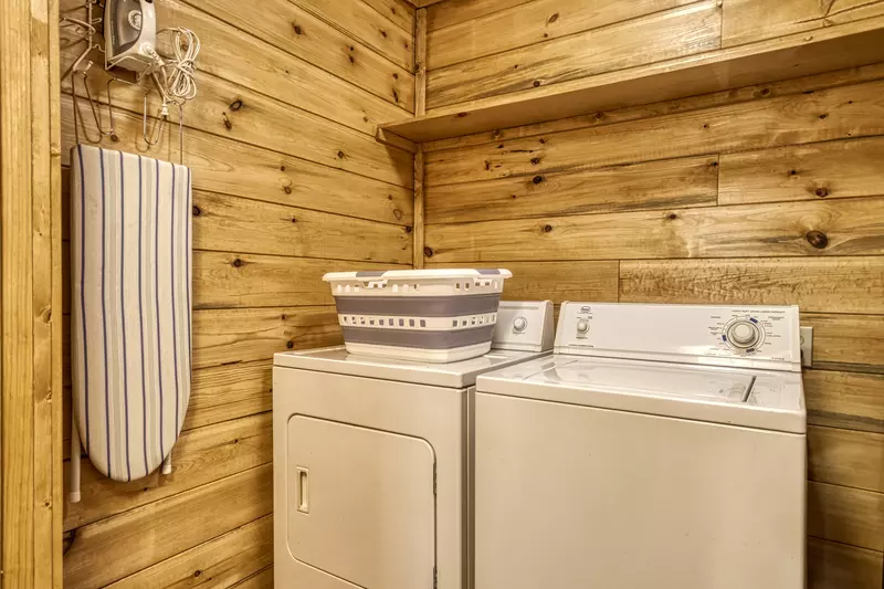 Honeymoon Hideaway washer and dryer