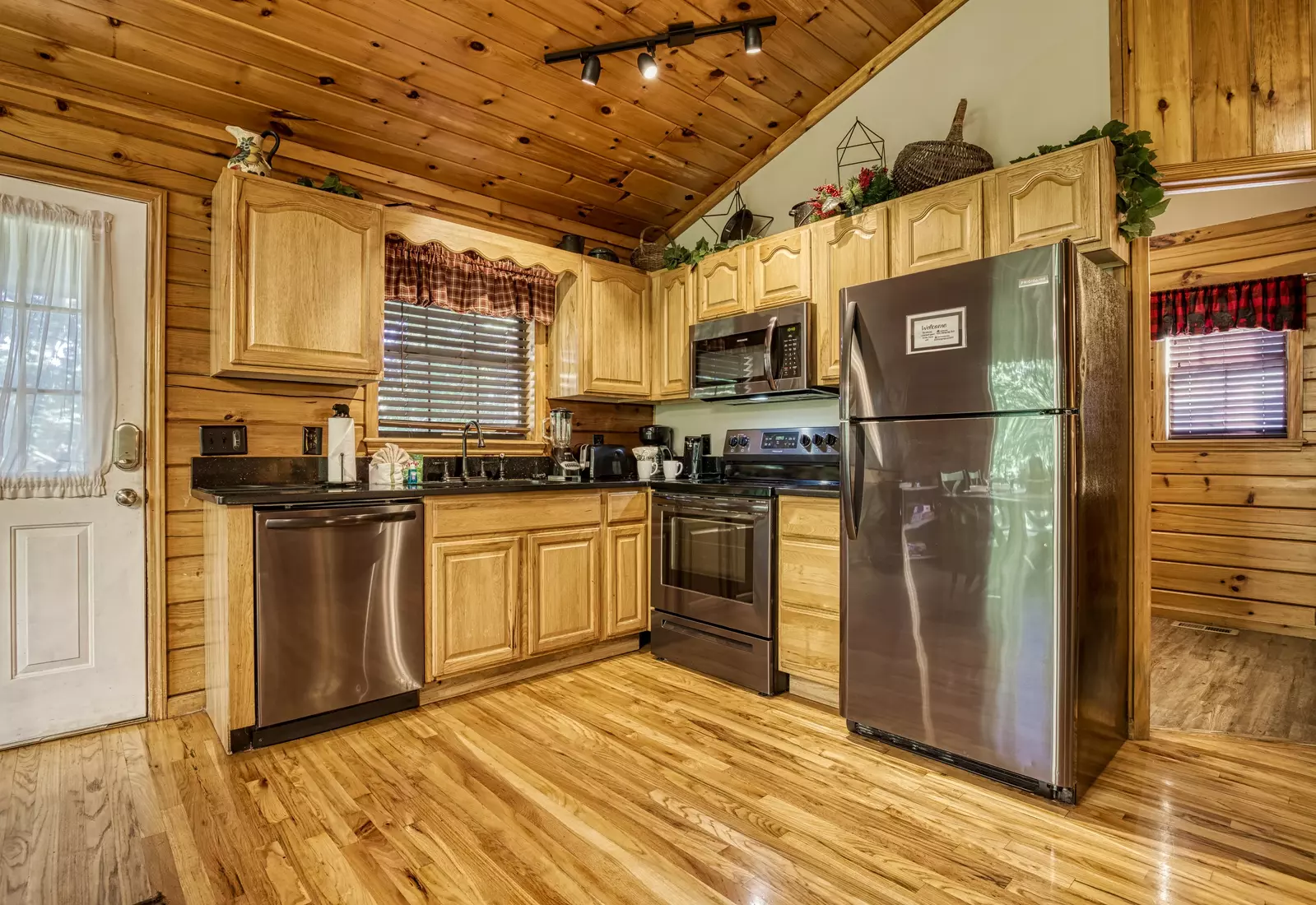 Just Hanging Out fully furnished kitchen