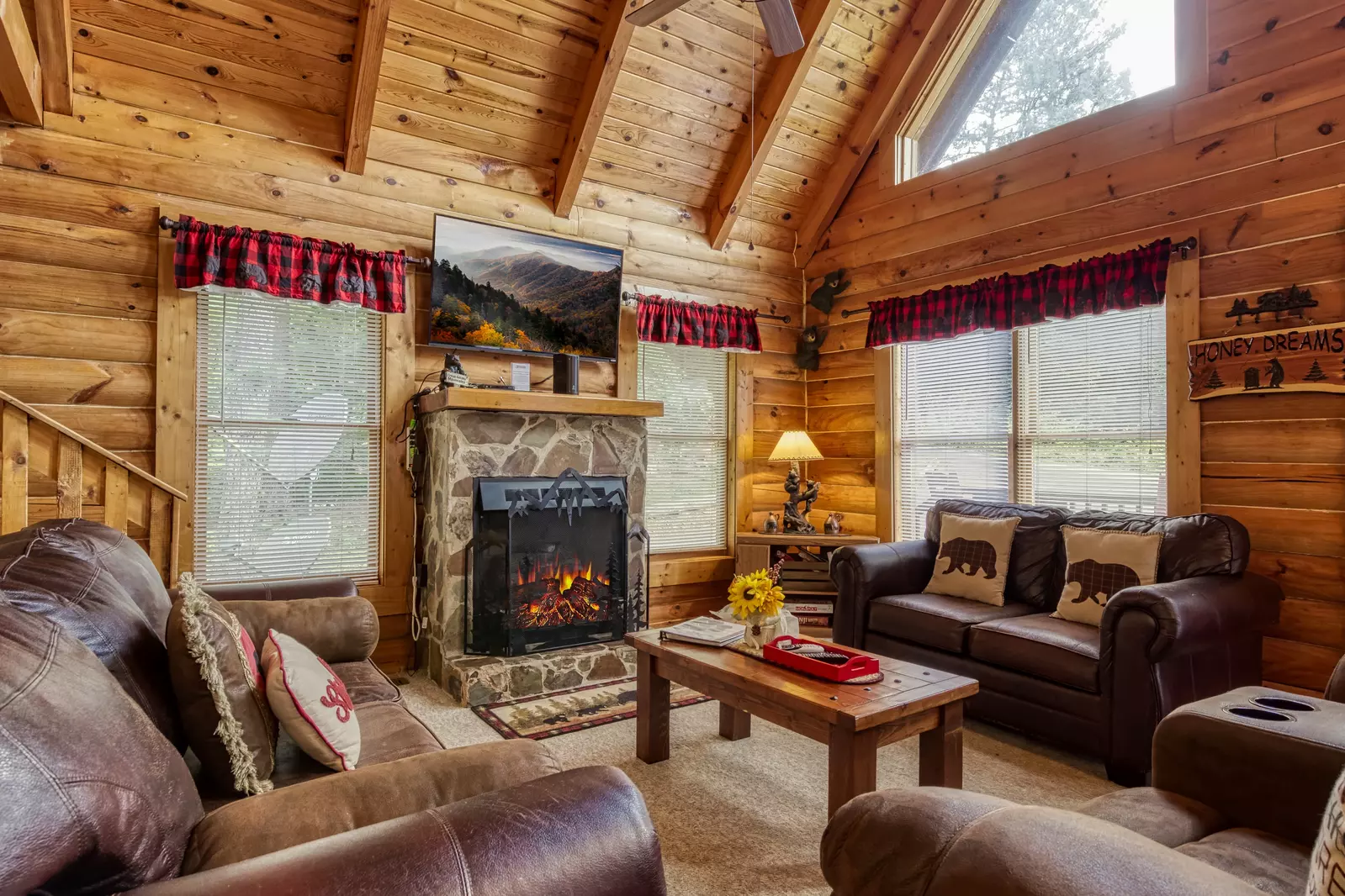 Honey Dreams living room with vaulted ceilings