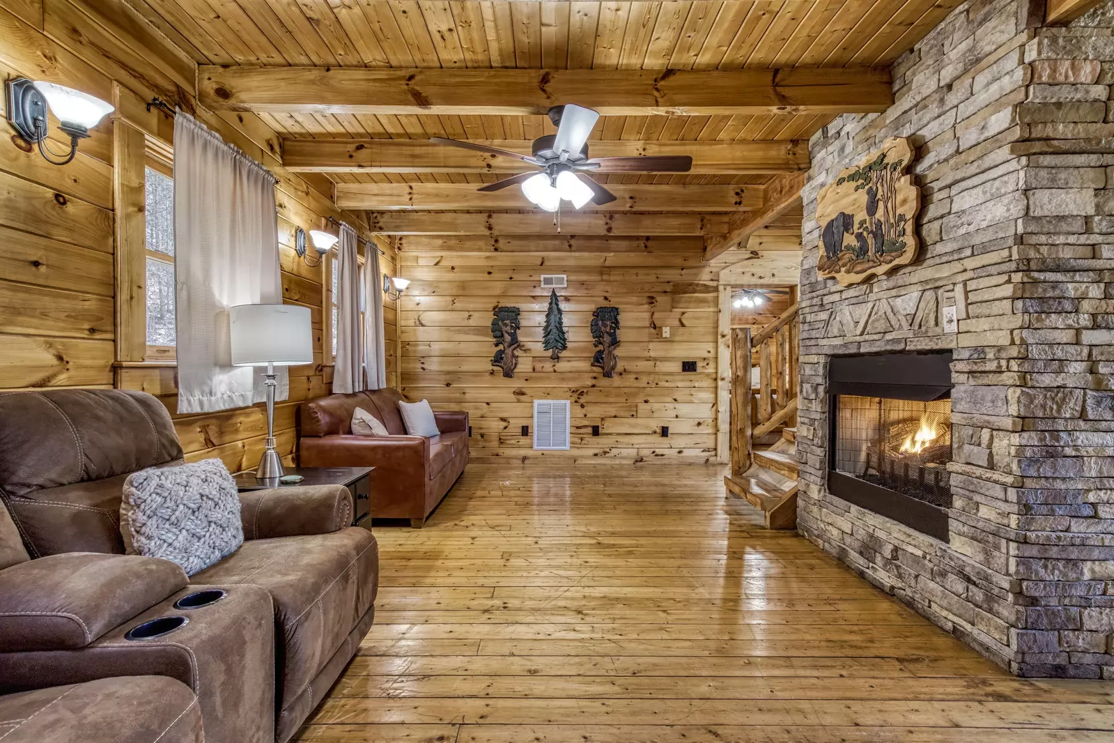 Katies Lodge upper level sitting area