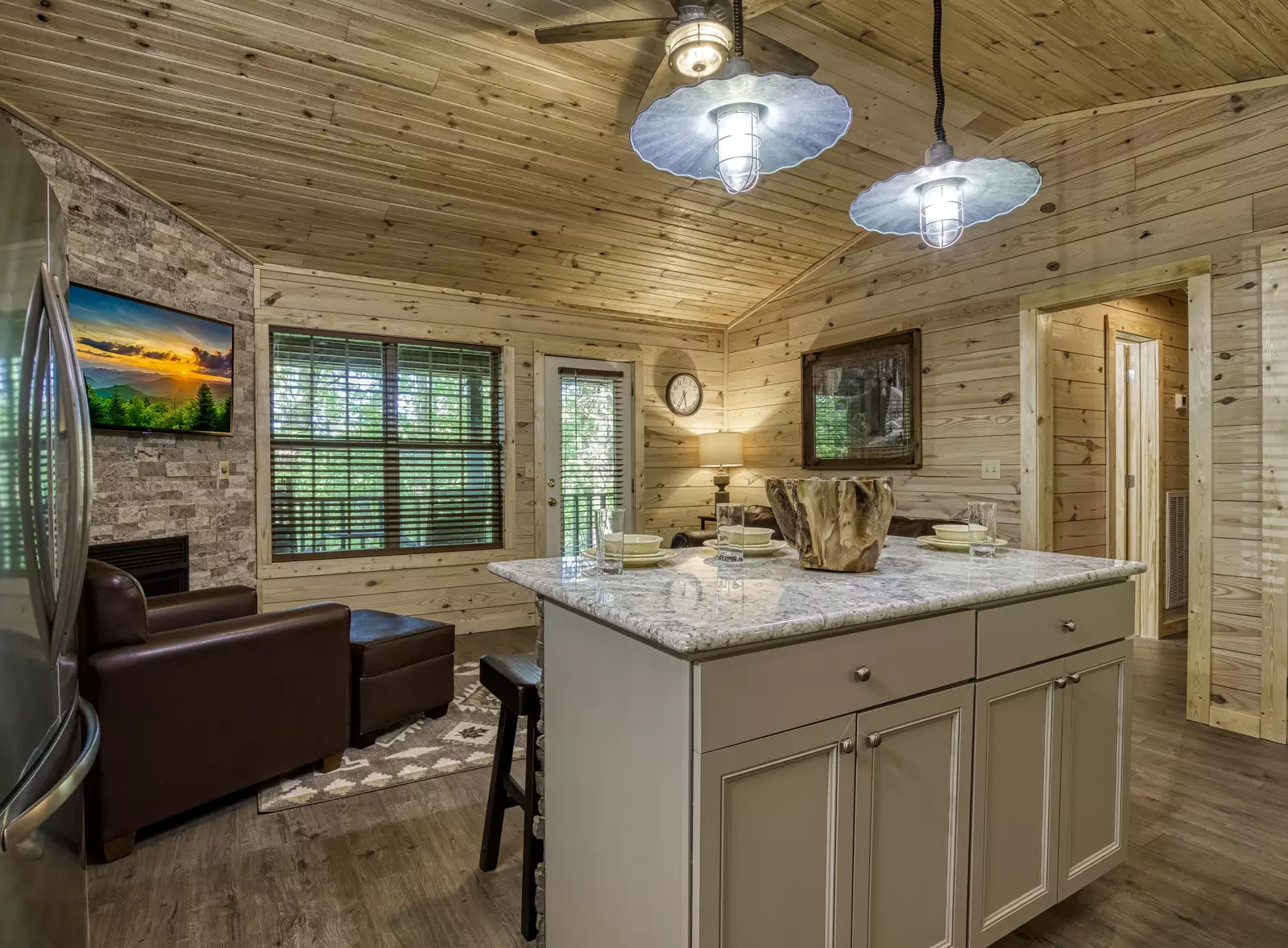 Little Piece of Heaven - Kitchen island and living room