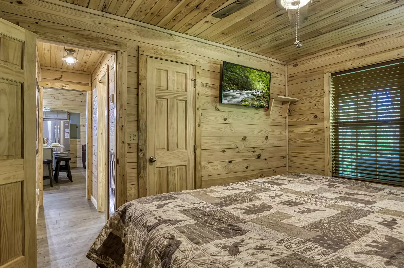 Little Piece of Heaven - Bedroom 1 with 43-inch TV