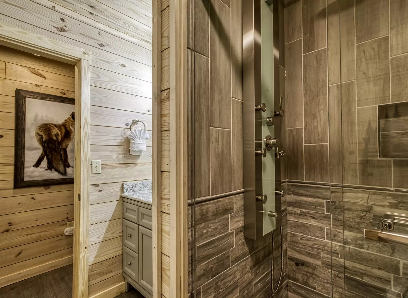 Little Piece of Heaven - Bathroom 1 with walk-in spa shower