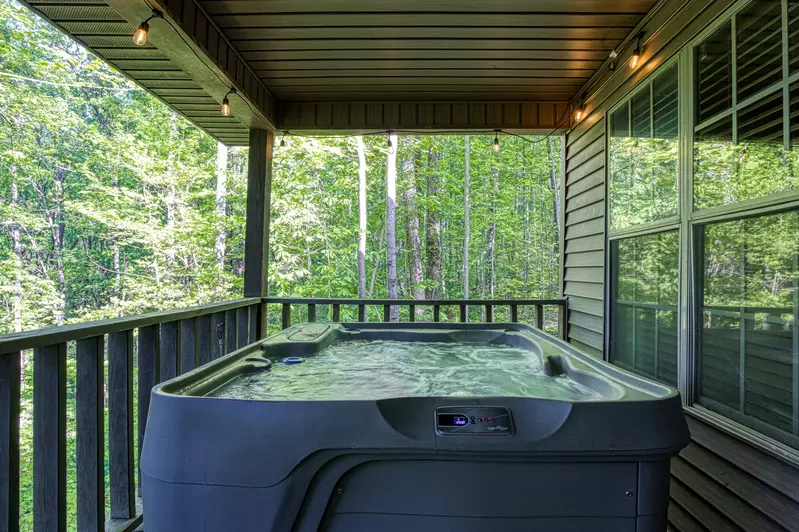 Pigeon Forge Vacation Rental with a Hot Tub - Little Piece of Heaven - Hot Tub on covered back deck