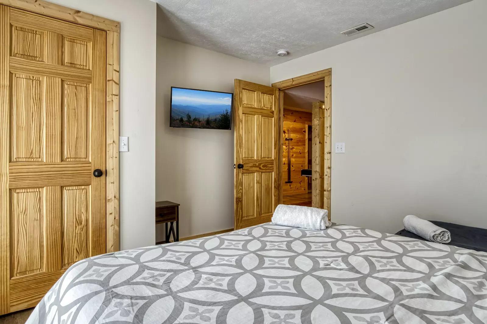 Magic Views lower level bedroom