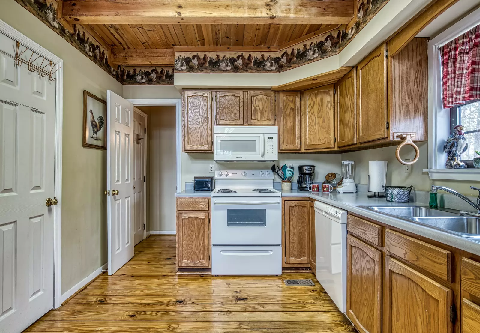 Sweet Mountain Aire - Fully furnished kitchen
