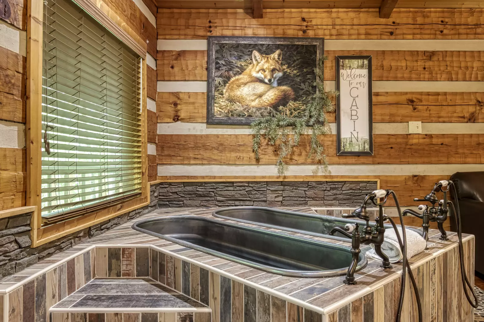 Unforgettable dual soaking tubs