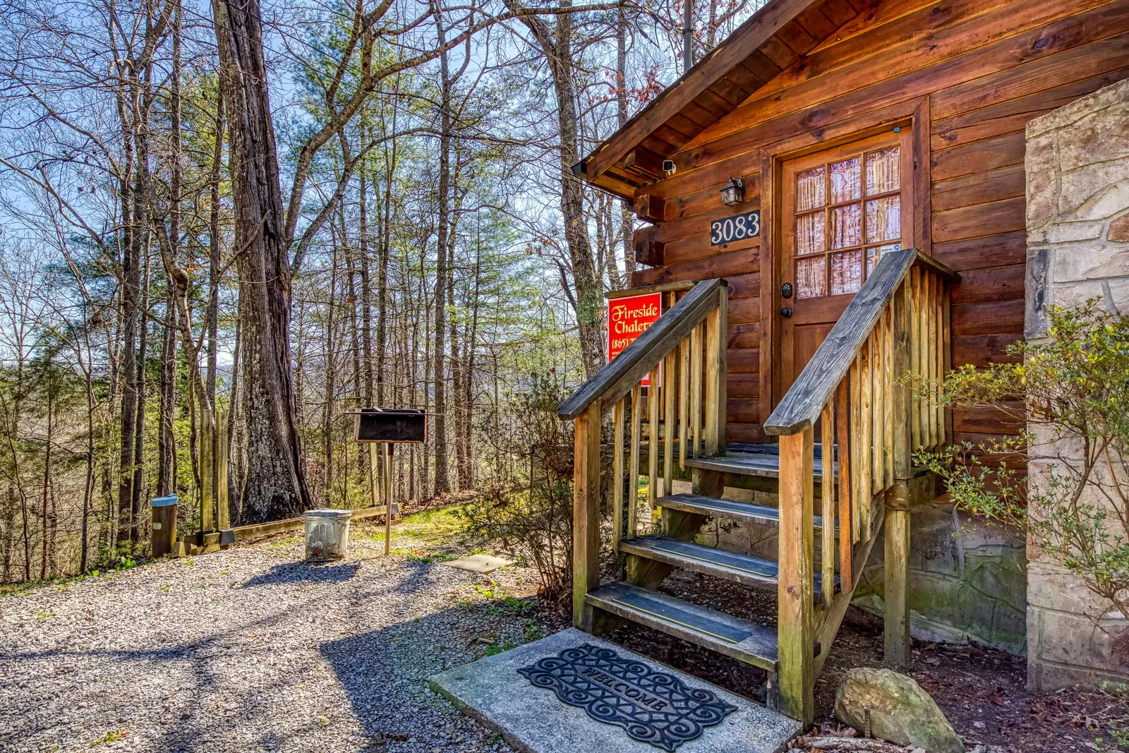 Walden Ridge Retreat entryway