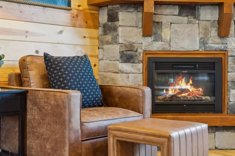 Splash Mountain Lodge