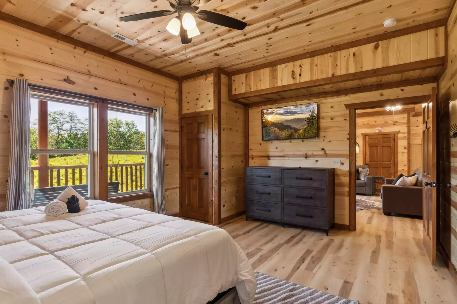 Splash Mountain Lodge