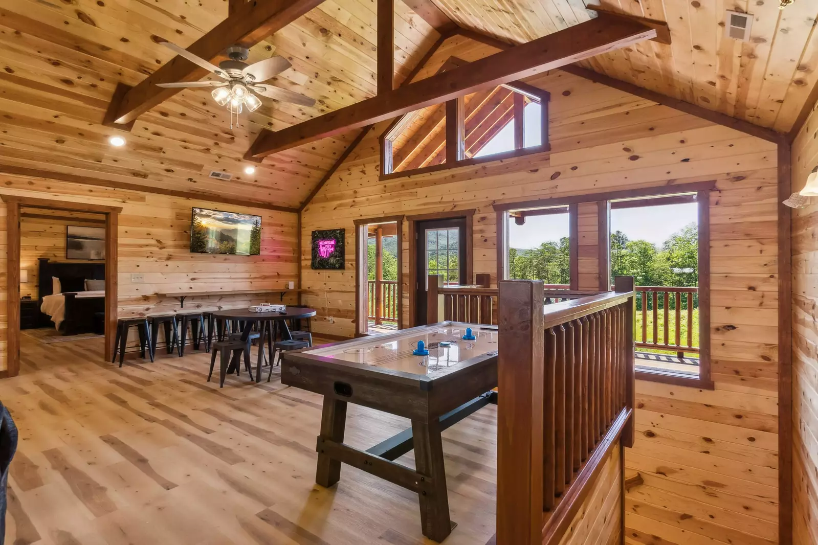 Splash Mountain Lodge