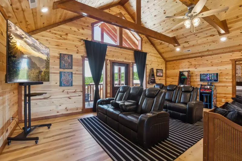 Splash Mountain Lodge