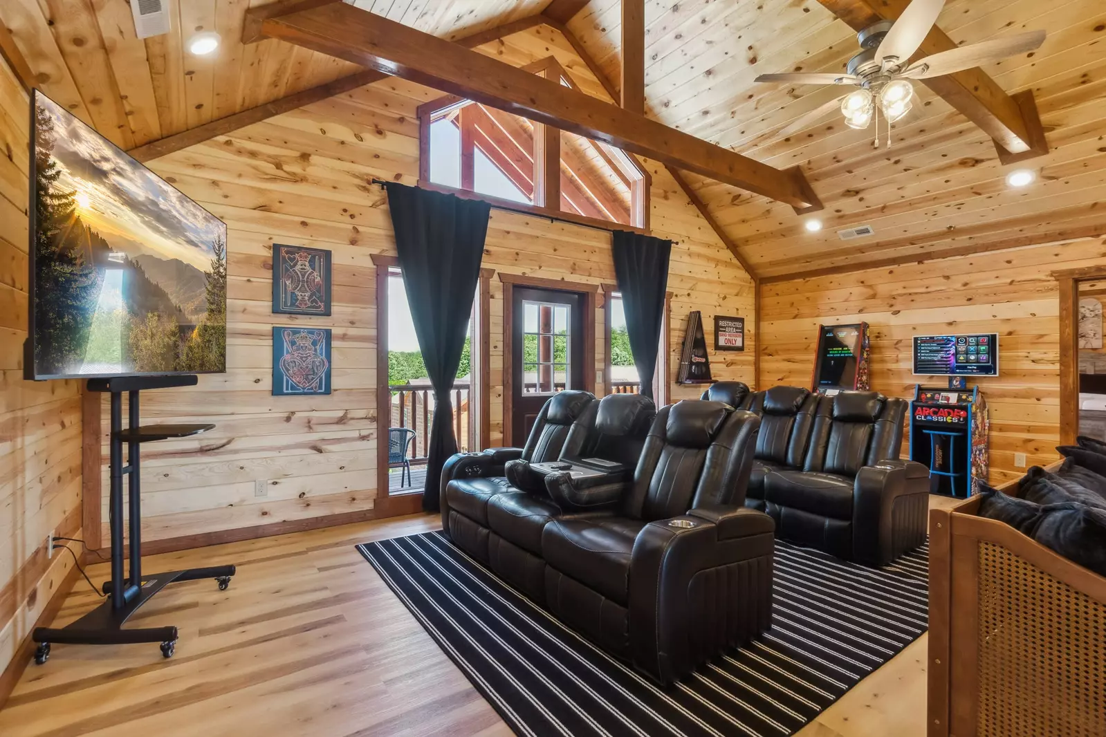 Splash Mountain Lodge