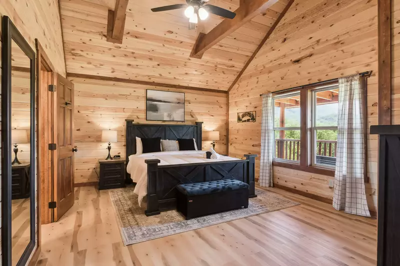 Splash Mountain Lodge