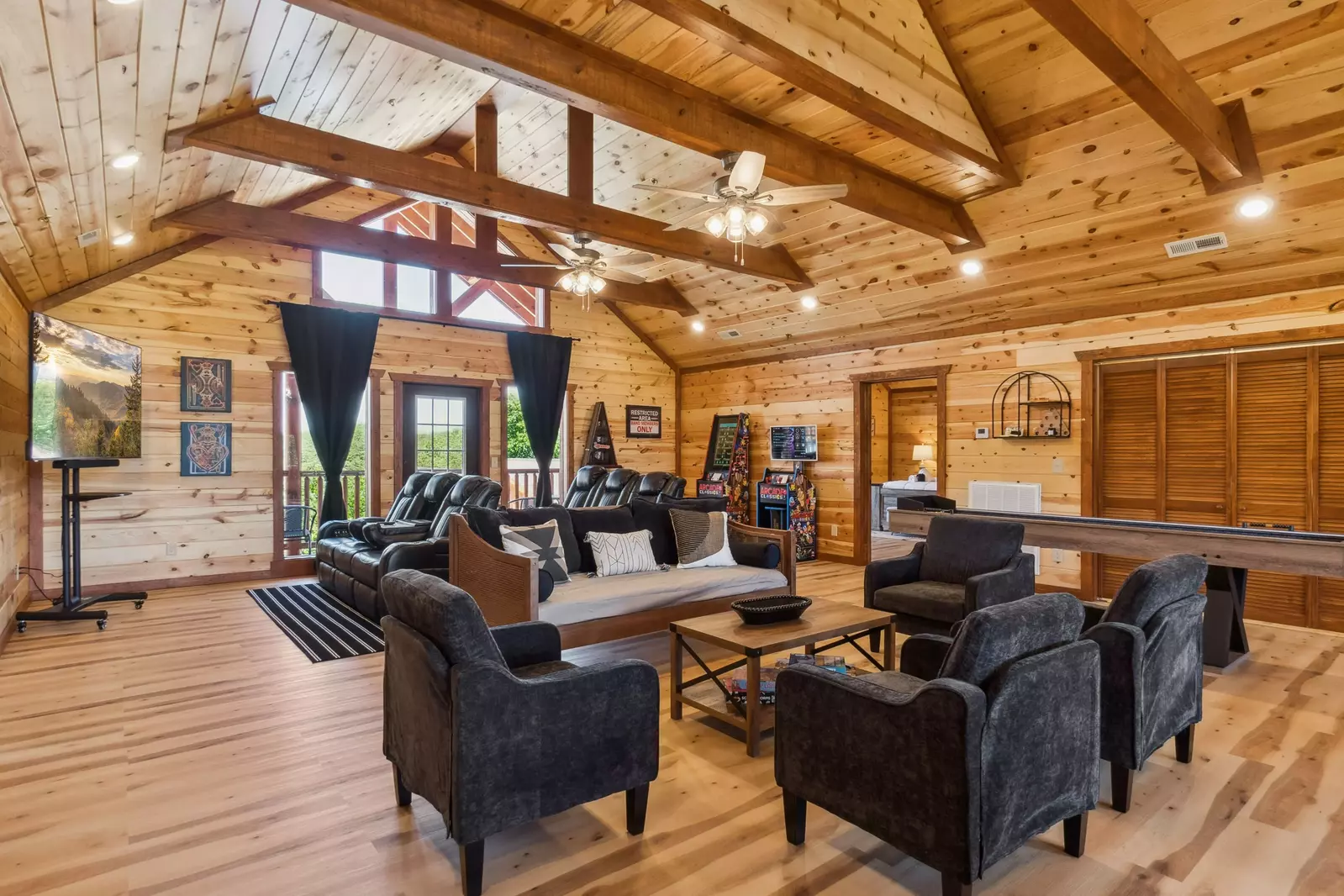Splash Mountain Lodge