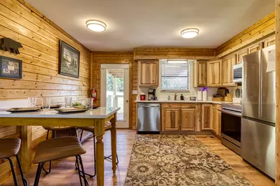 Happy Hollow Hideaway fully furnished kitchen