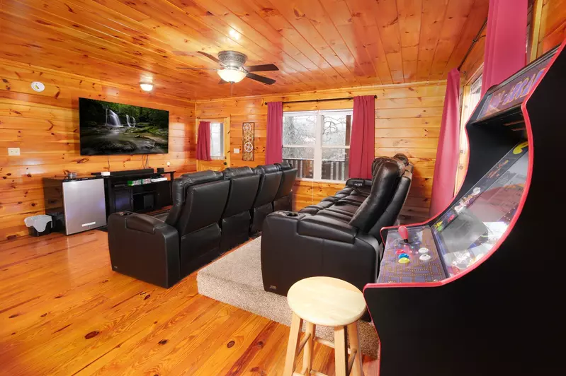 Luxury Theatre Cabin