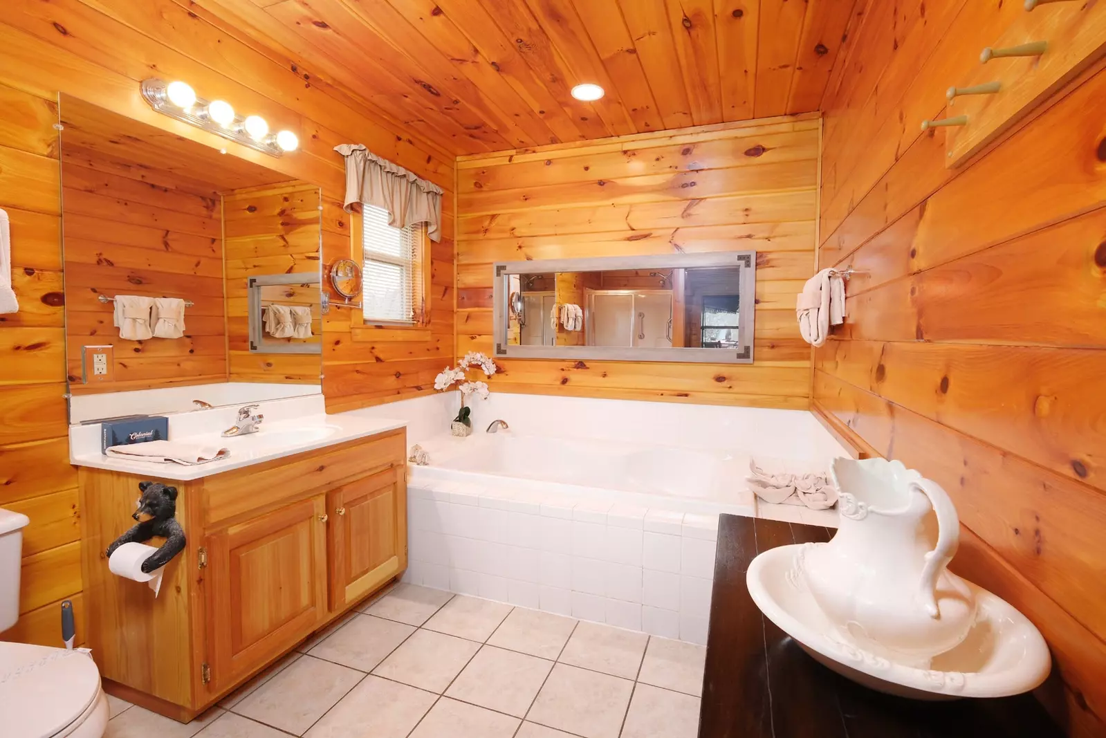 Luxury Theatre Cabin