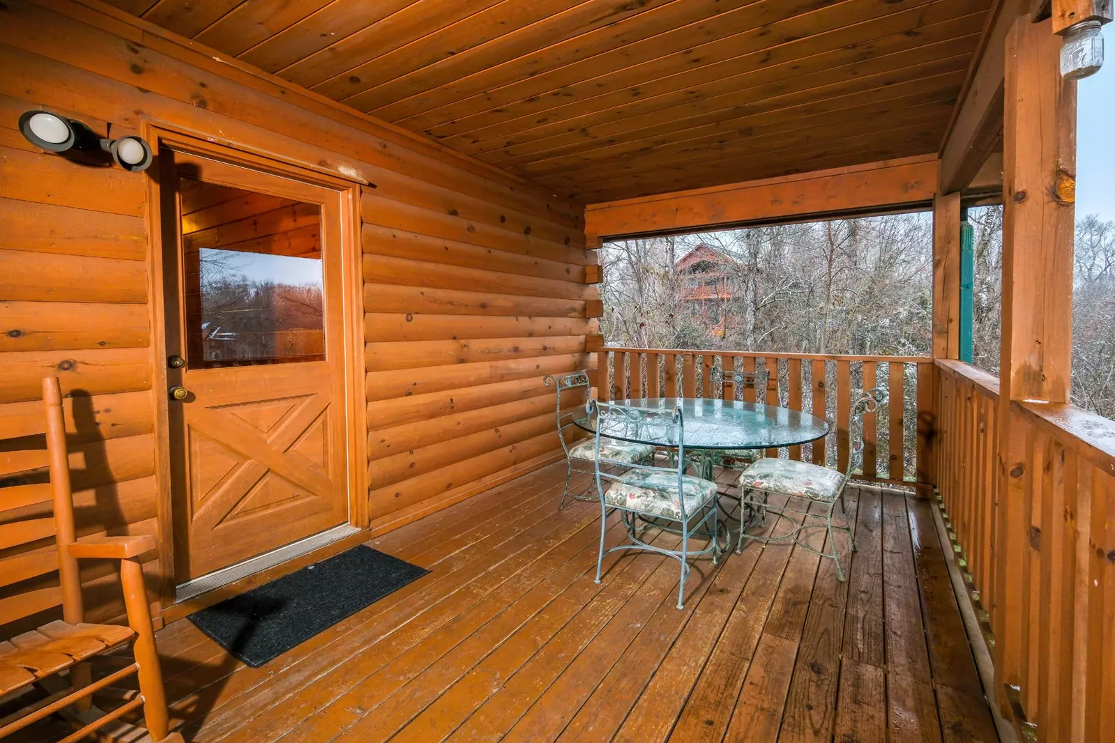Luxury Theatre Cabin