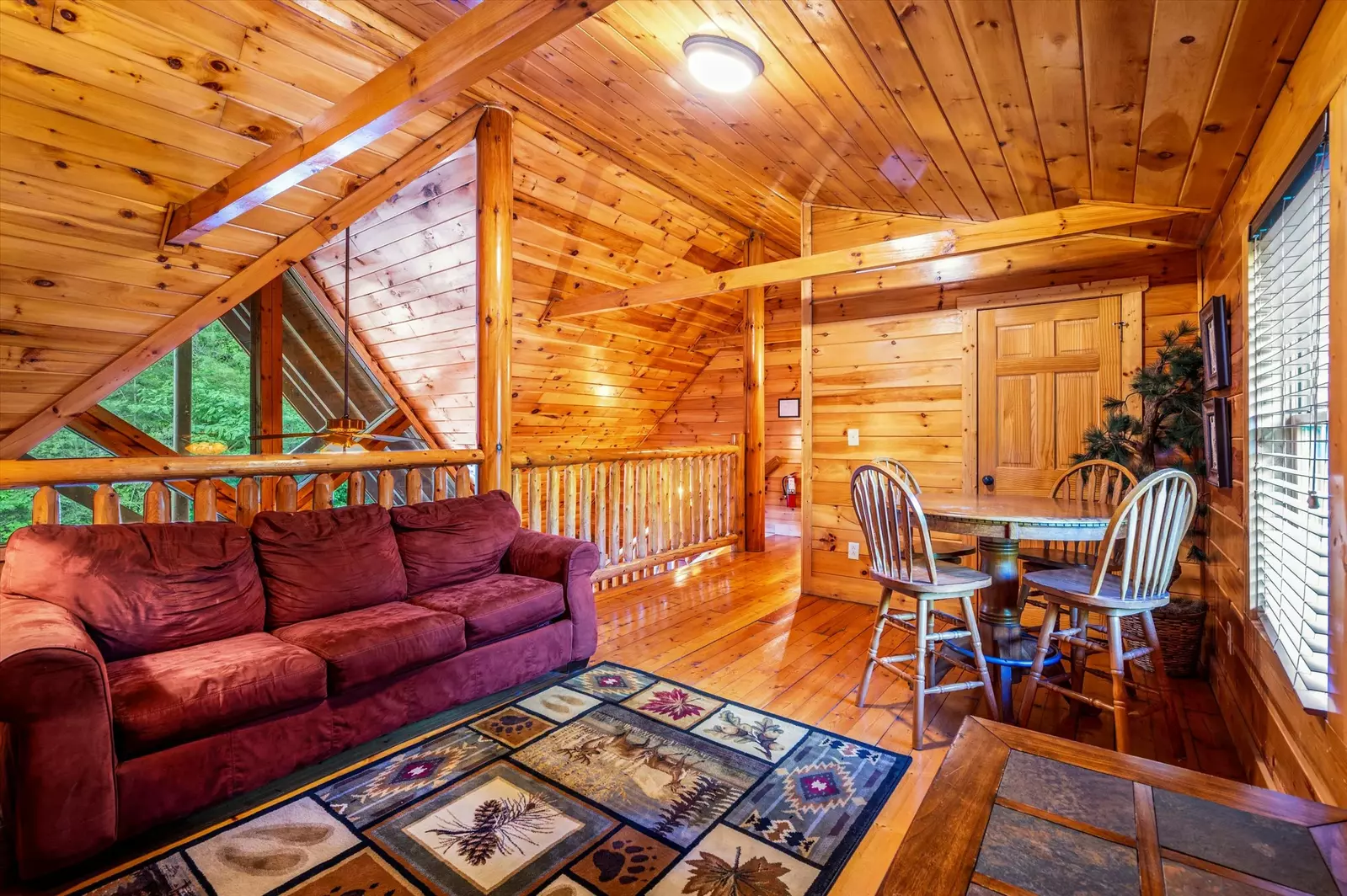 Property image, Interior, of Mountain Magic