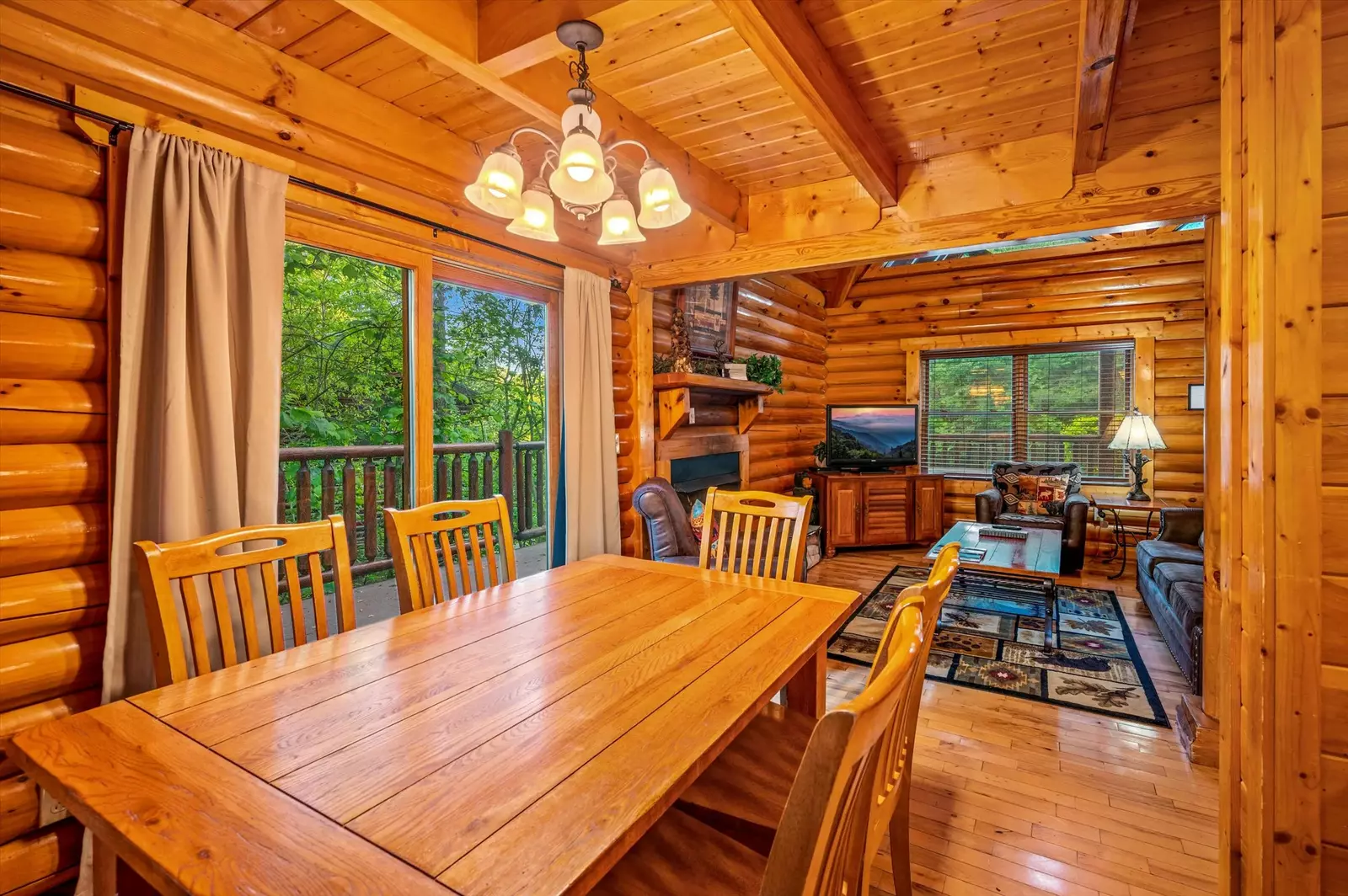 Property image, Interior, of Mountain Magic