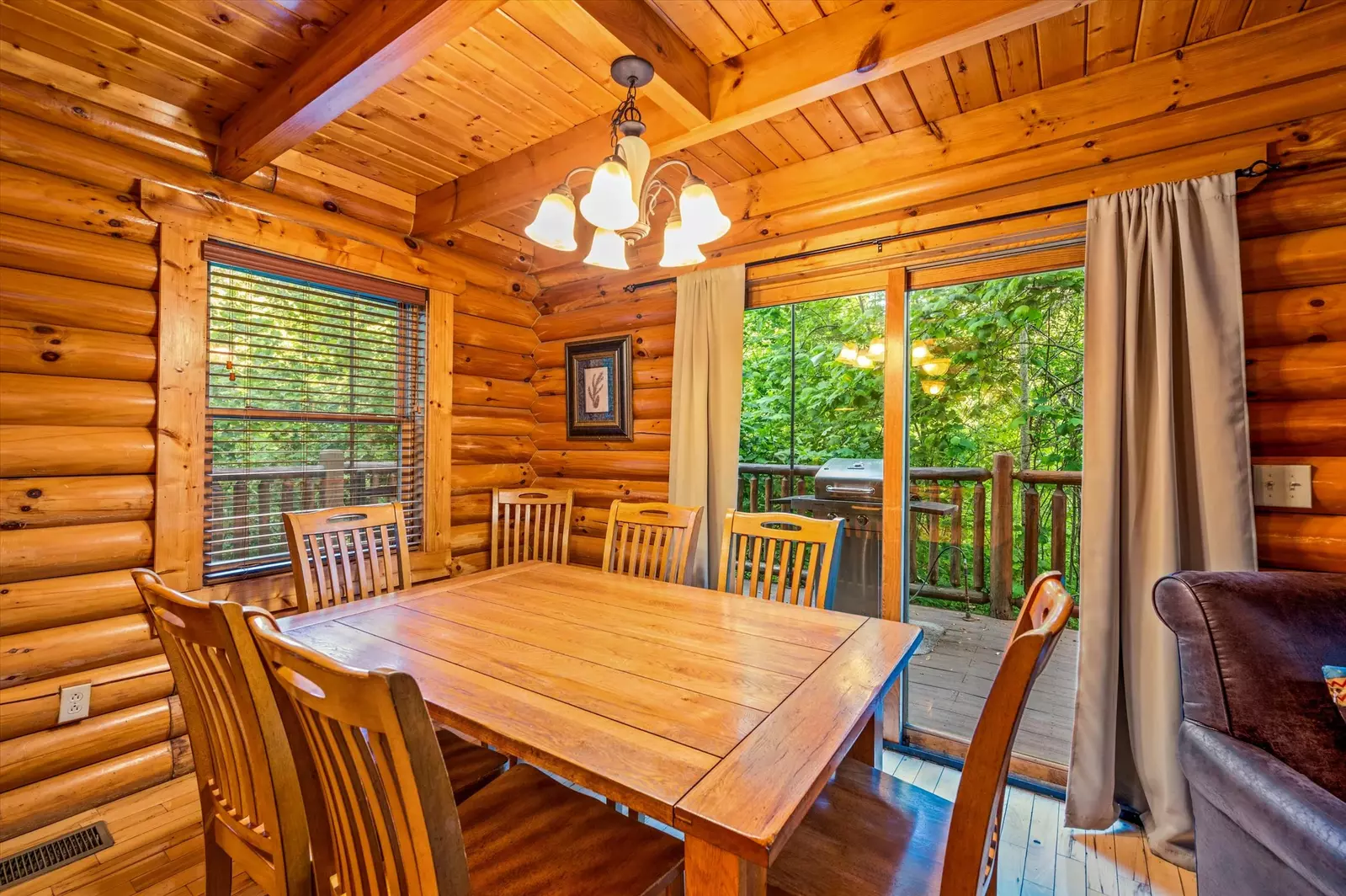 Property image, Interior, of Mountain Magic