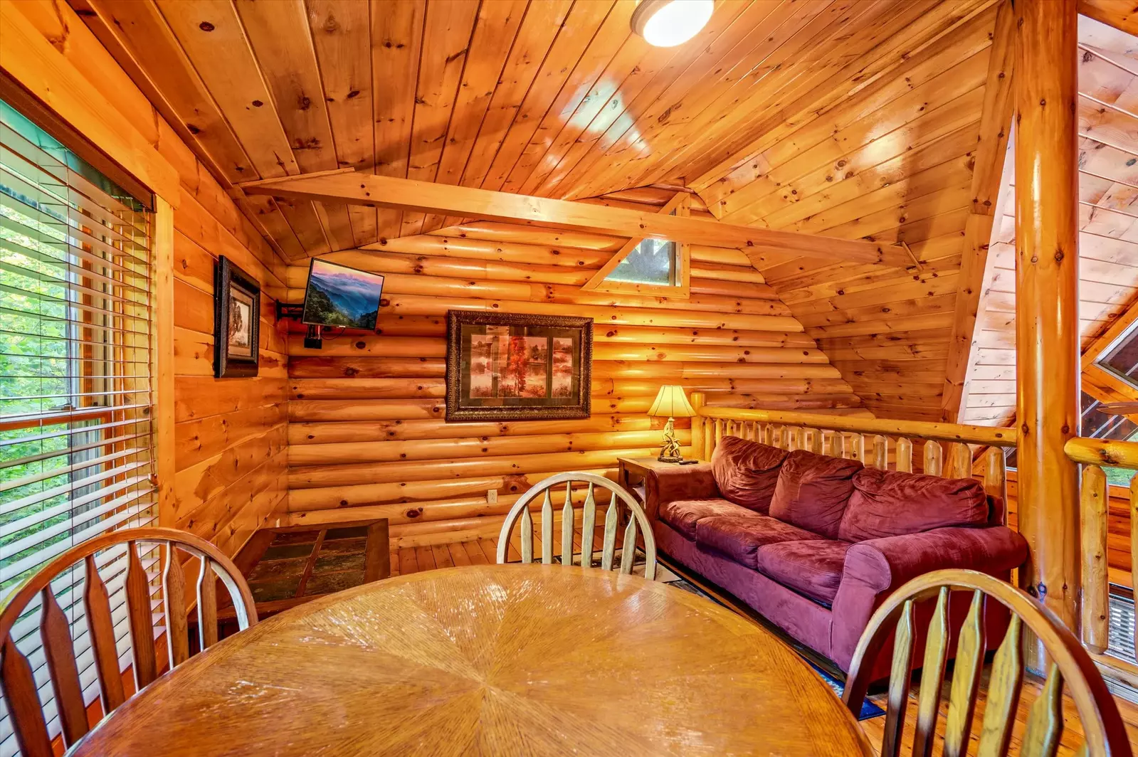 Property image, Interior, of Mountain Magic