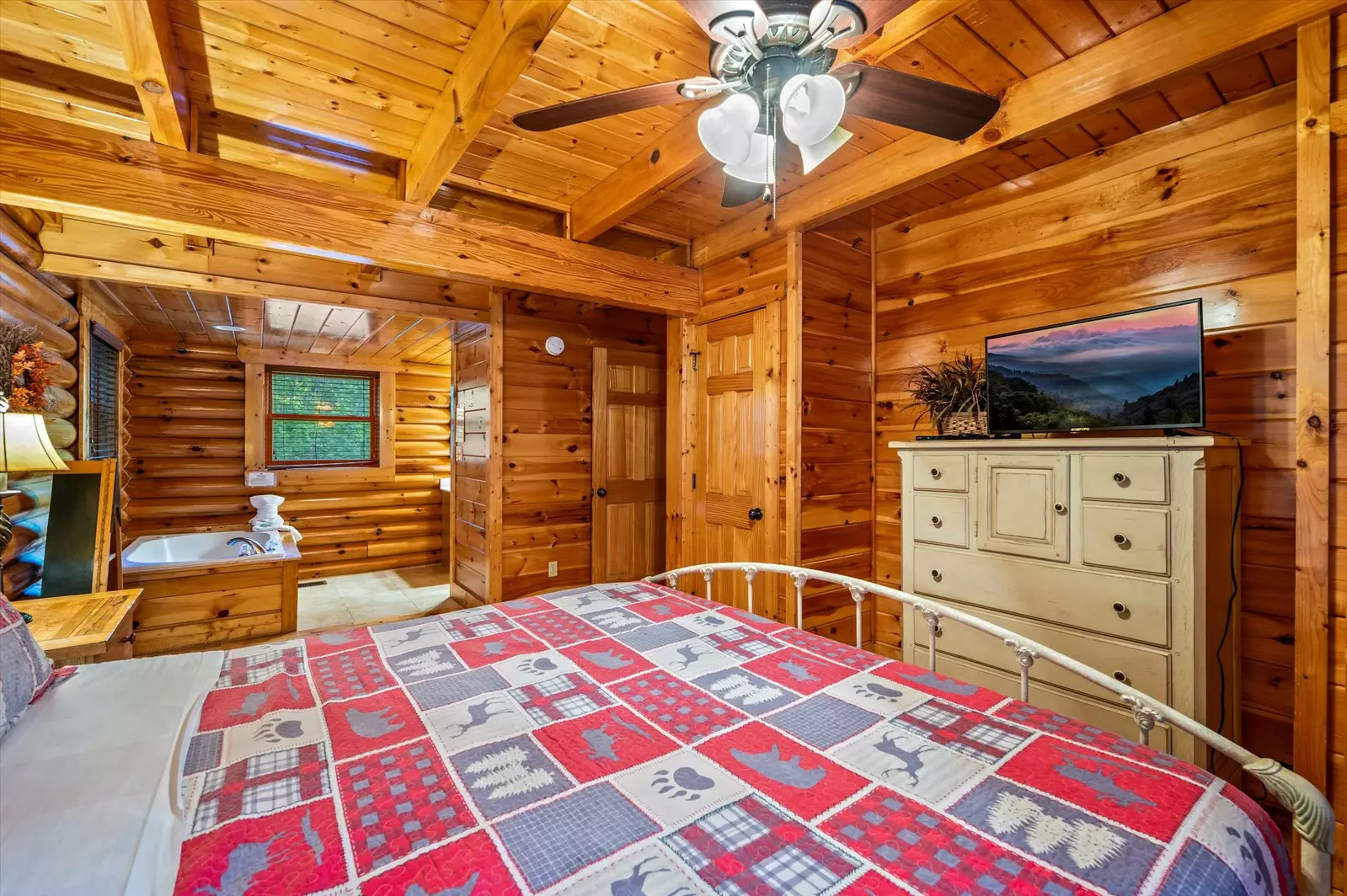 Property image, Interior, of Mountain Magic