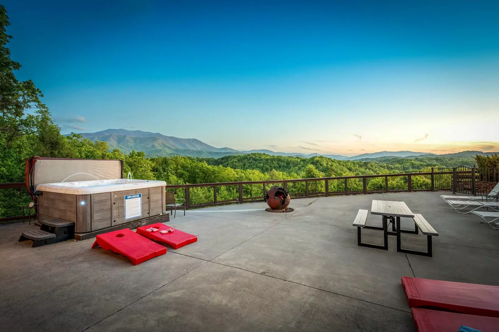 Property image, Interior, of Mountain View Mansion