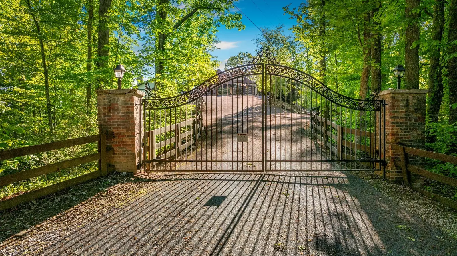 Property image, Interior, of Mountain View Mansion