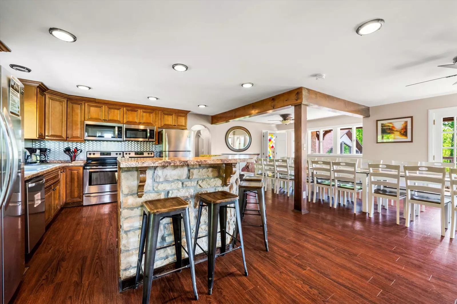Property image, Interior, of Mountain View Mansion