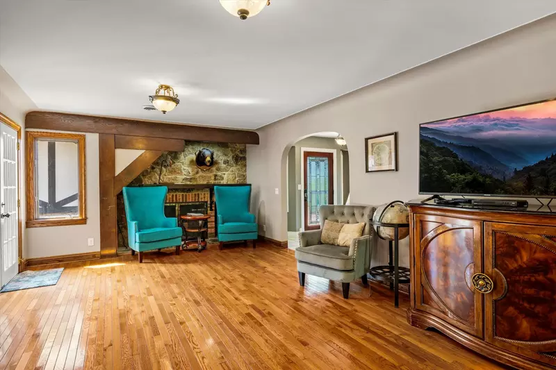 Property image, Interior, of Mountain View Mansion