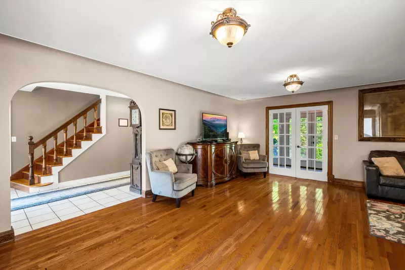 Property image, Interior, of Mountain View Mansion