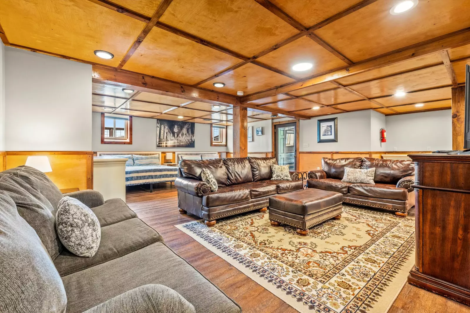 Property image, Interior, of Mountain View Mansion