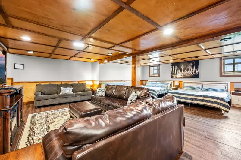 Property image, Interior, of Mountain View Mansion