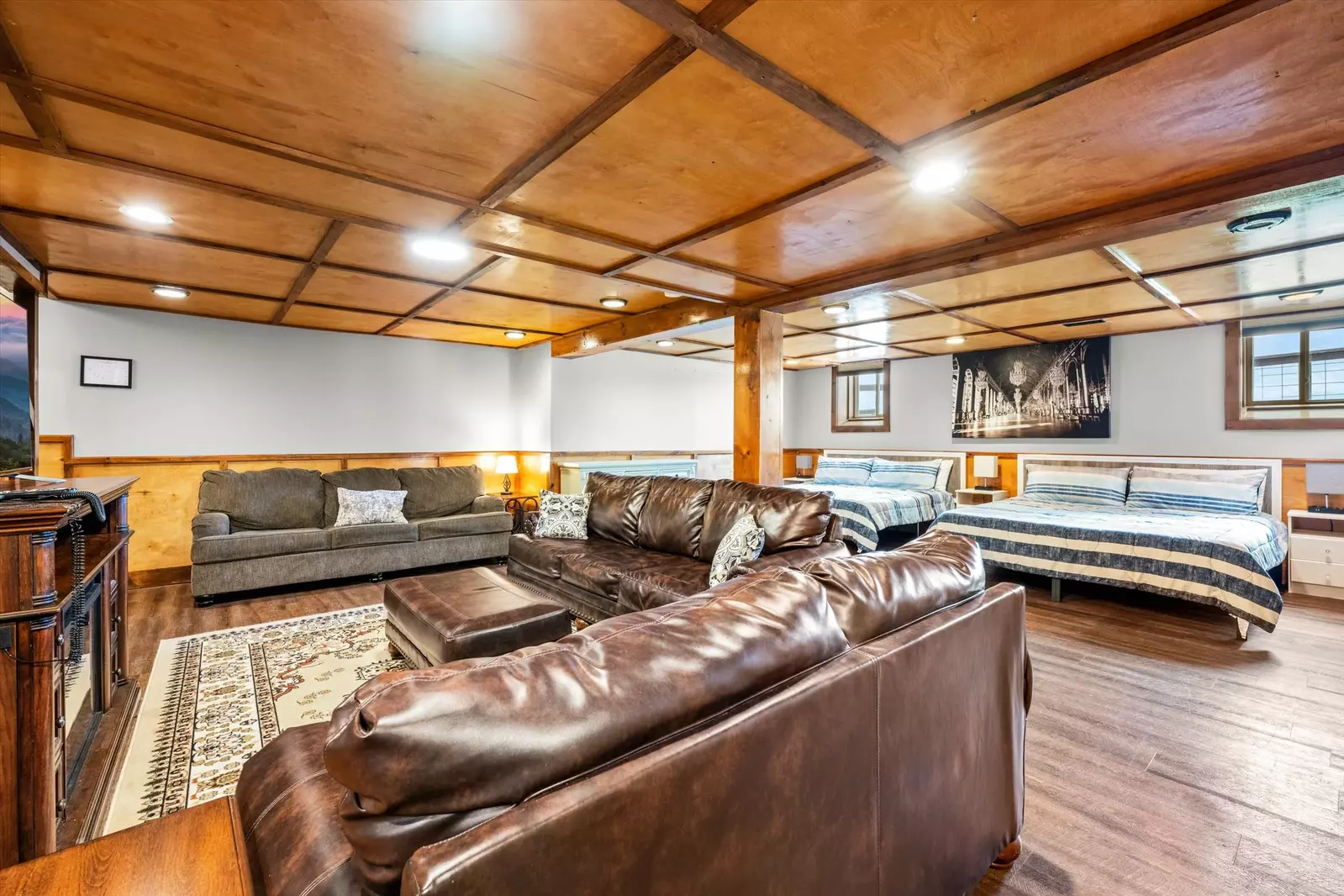 Property image, Interior, of Mountain View Mansion