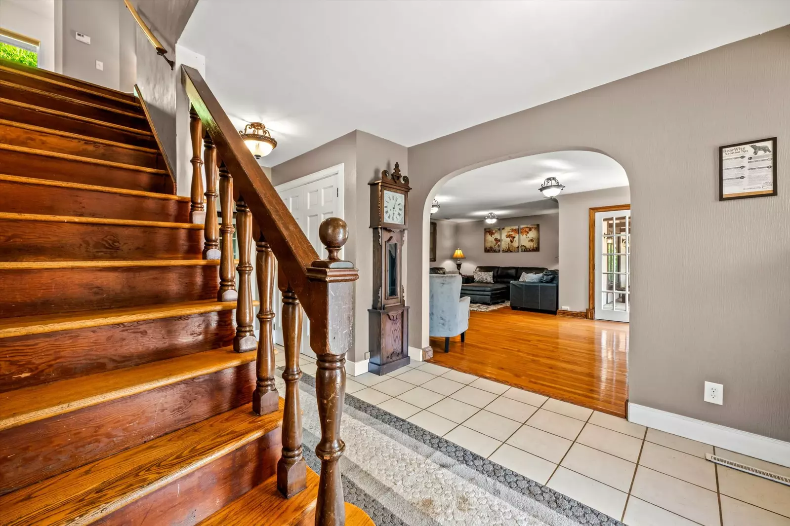 Property image, Interior, of Mountain View Mansion