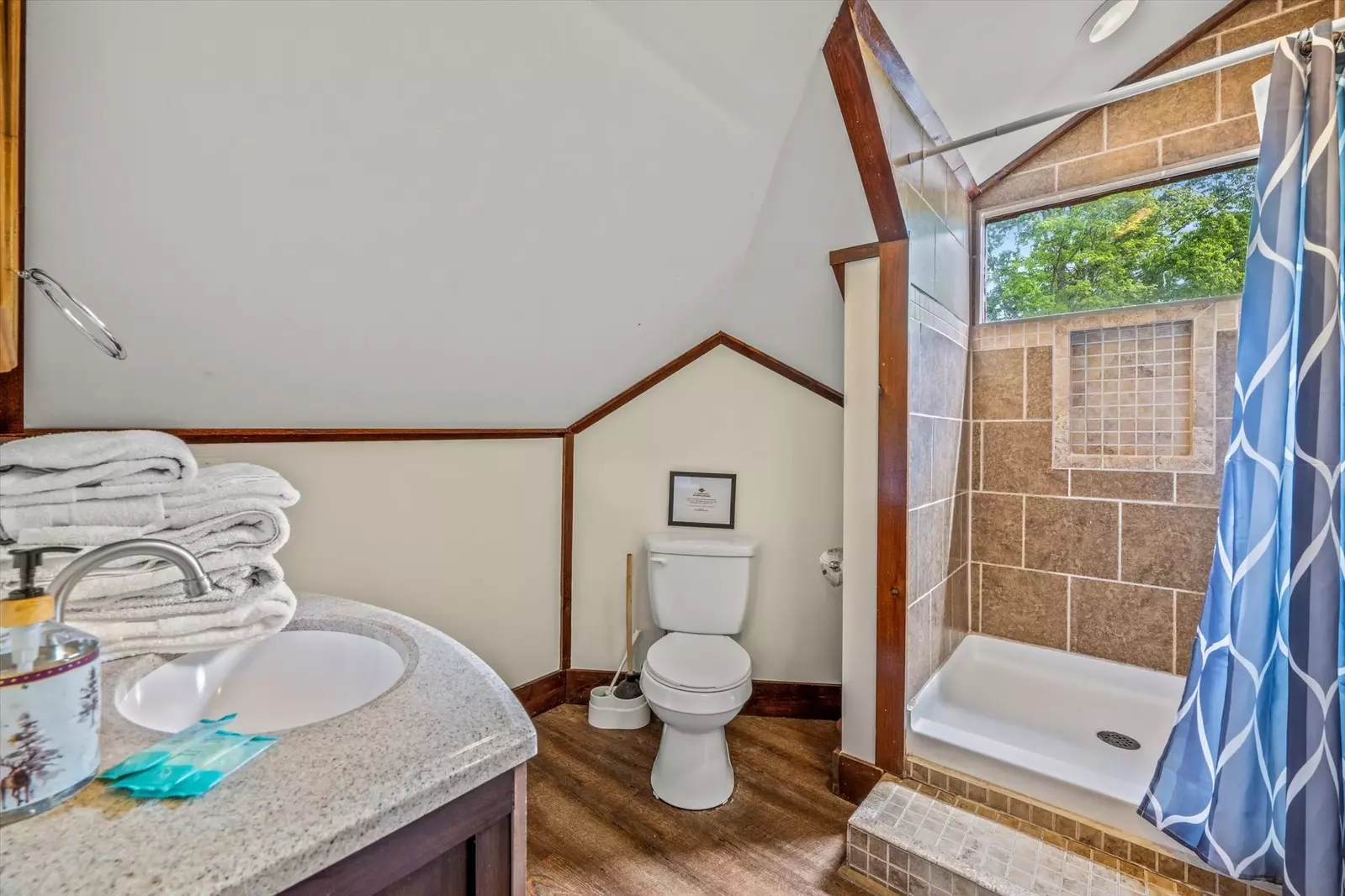 Property image, Interior, of Mountain View Mansion