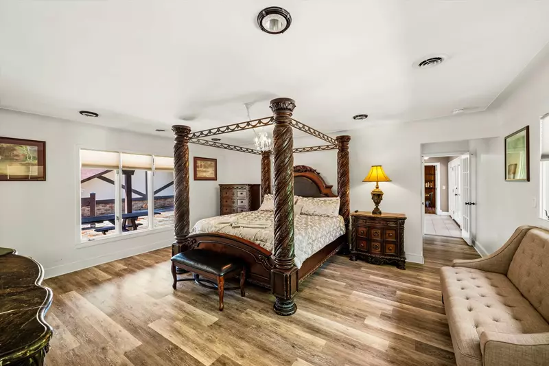 Property image, Interior, of Mountain View Mansion