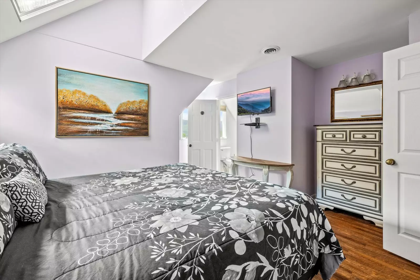Property image, Interior, of Mountain View Mansion