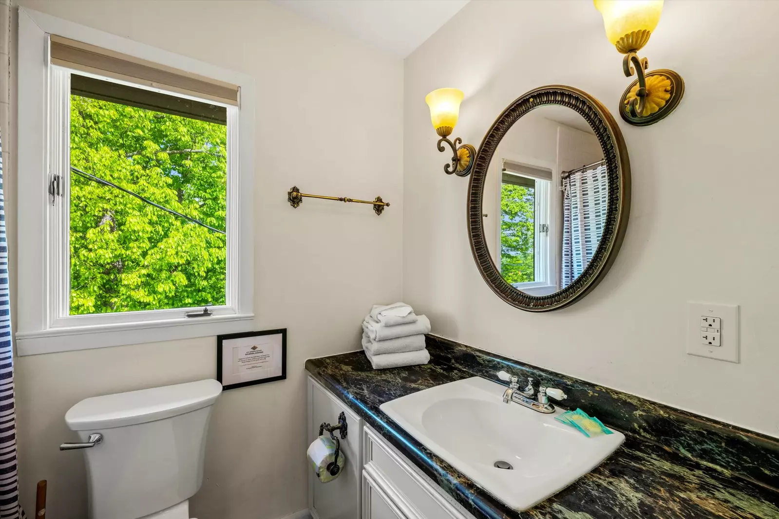 Property image, Interior, of Mountain View Mansion
