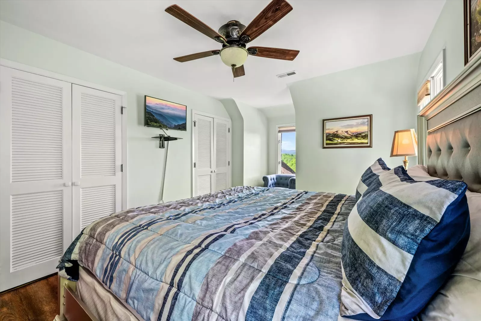 Property image, Interior, of Mountain View Mansion