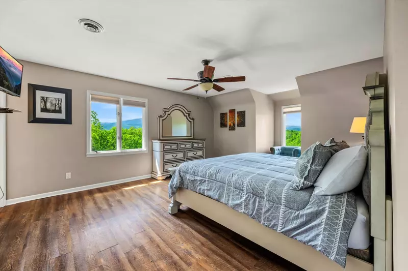 Property image, Interior, of Mountain View Mansion